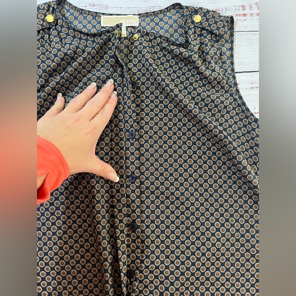 Michael Kors womens blouse with gold button accents navy and brown  size 10 - Picture 6 of 7